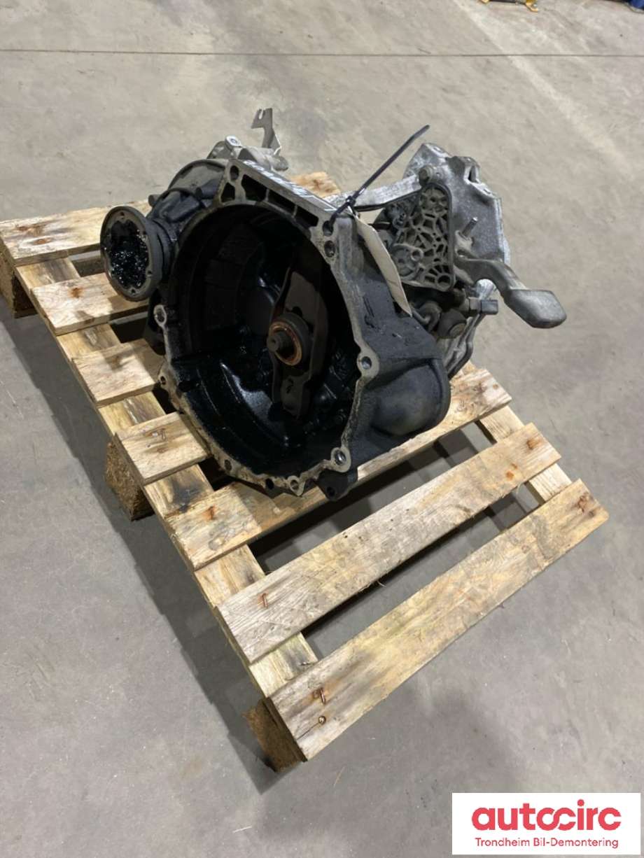 Girkasse manuell til Škoda Superb 2008-2015 (Type II)  (VAG|0A4300045|0A4300045X|JCR)