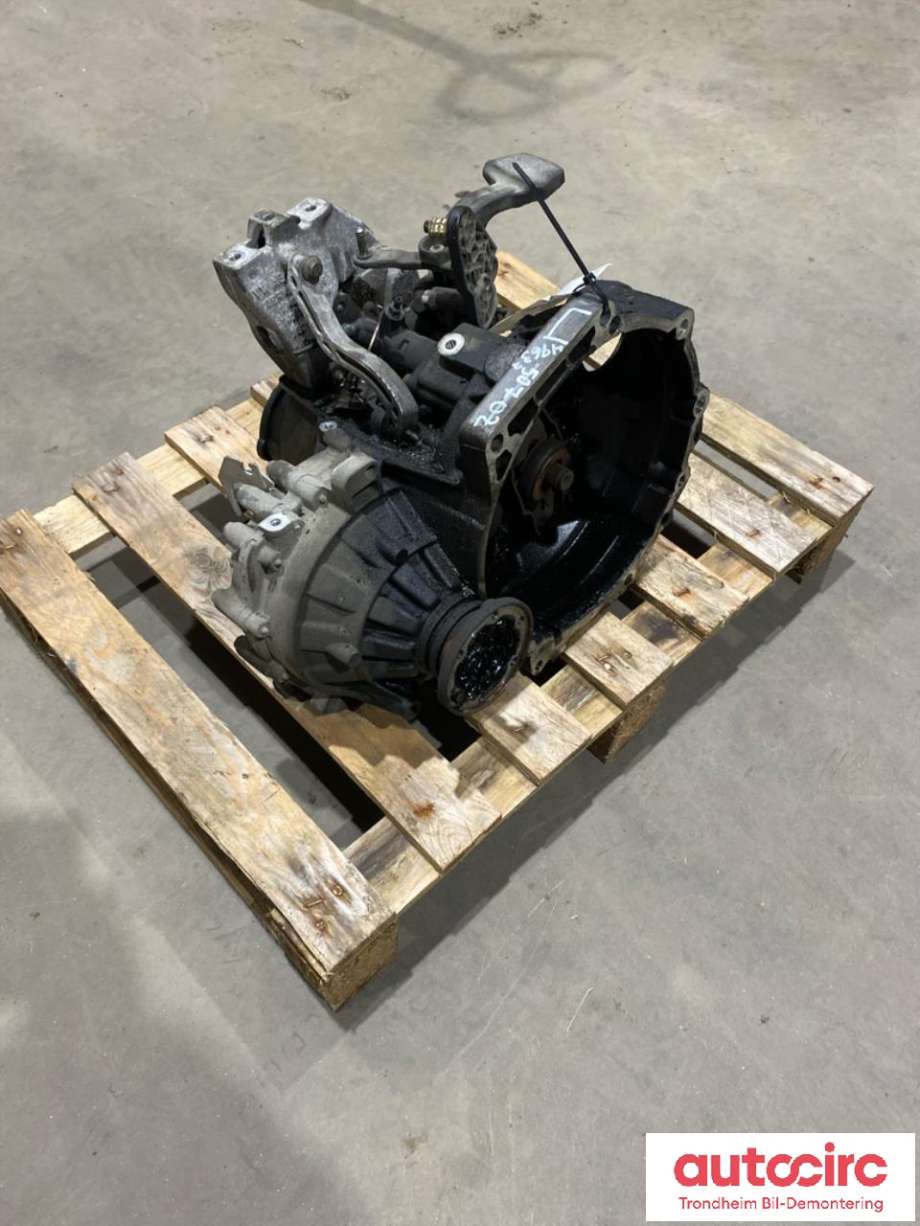 Girkasse manuell til Škoda Superb 2008-2015 (Type II)  (VAG|0A4300045|0A4300045X|JCR)