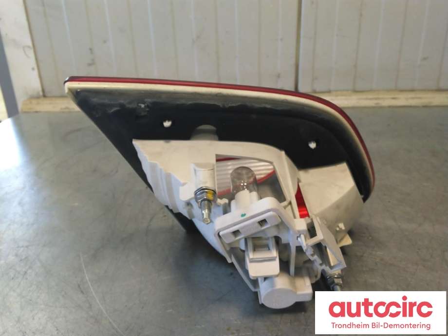 Baklykt høyre indre til Škoda Superb 2008-2015 (Type II)  (..|3T5945094|3T5945108|)