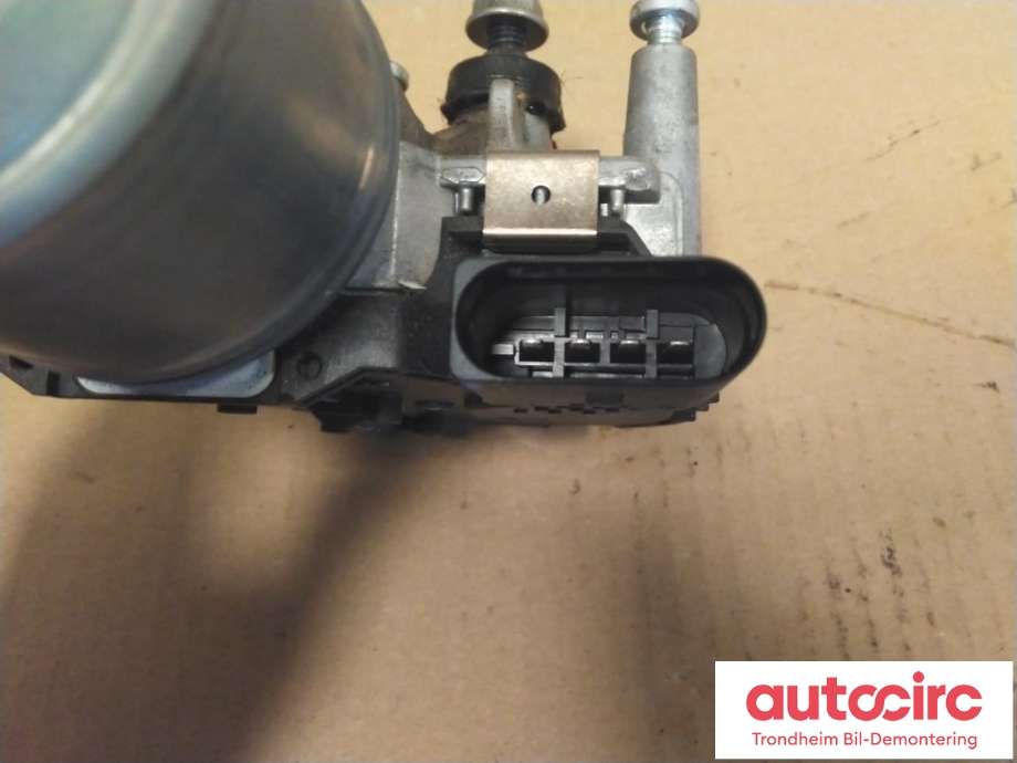 Viskermotor frontrute til Mercedes C-Klasse 2014-2018 (Fase 1) (W205) (W205) (BOSCH|A2058200740|A2058208102|A 205 820 07 40| A 205 820 81 02| 1397220969)