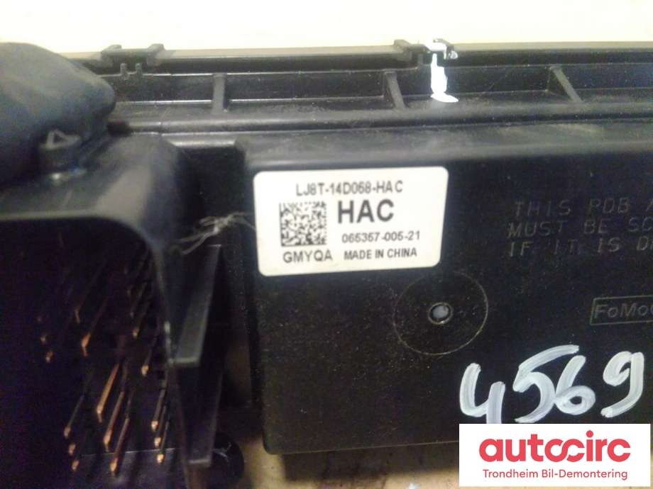 Sikringsboks til Ford Mustang Mach-e 2020-->> (...|2477295|LJ8T-14D068-HAC|)