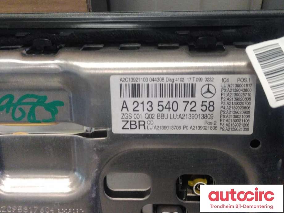 Instrumentpanel til Mercedes E-Klasse 2016-2023 (W213) (W213) (MERCEDES-BENZ|A2135407258|A2135405499|A2C95817604)