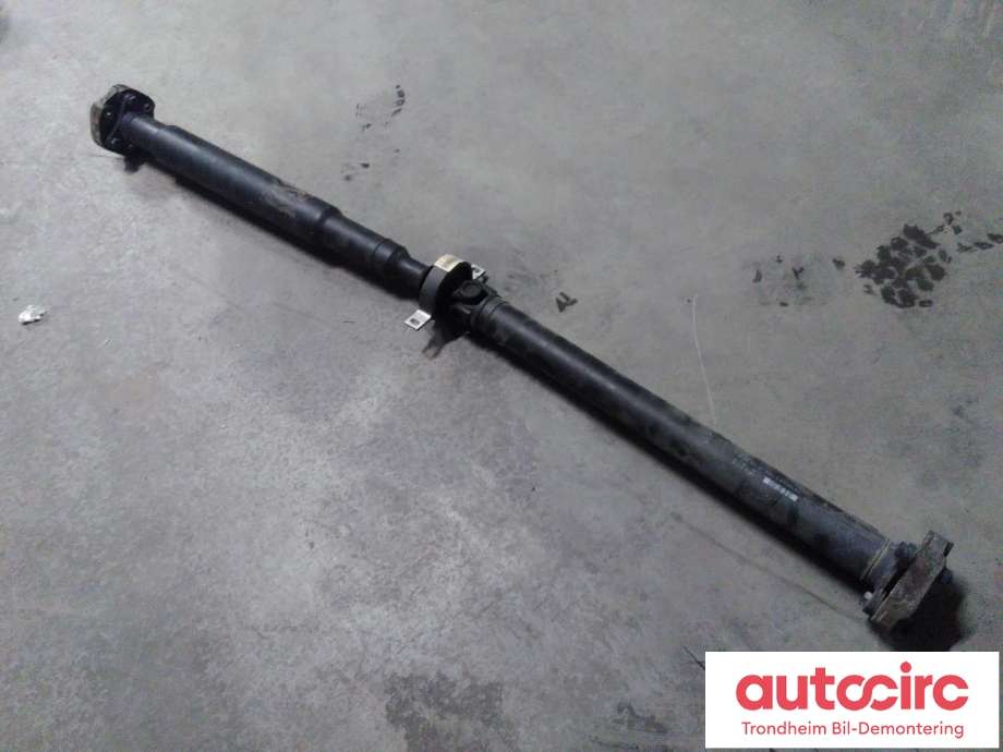 Mellomaksel til BMW 3-Serie 2012-2018 (F30/F31/F34) (F30/F31/F34) (BMW|7600183|26107600183|)