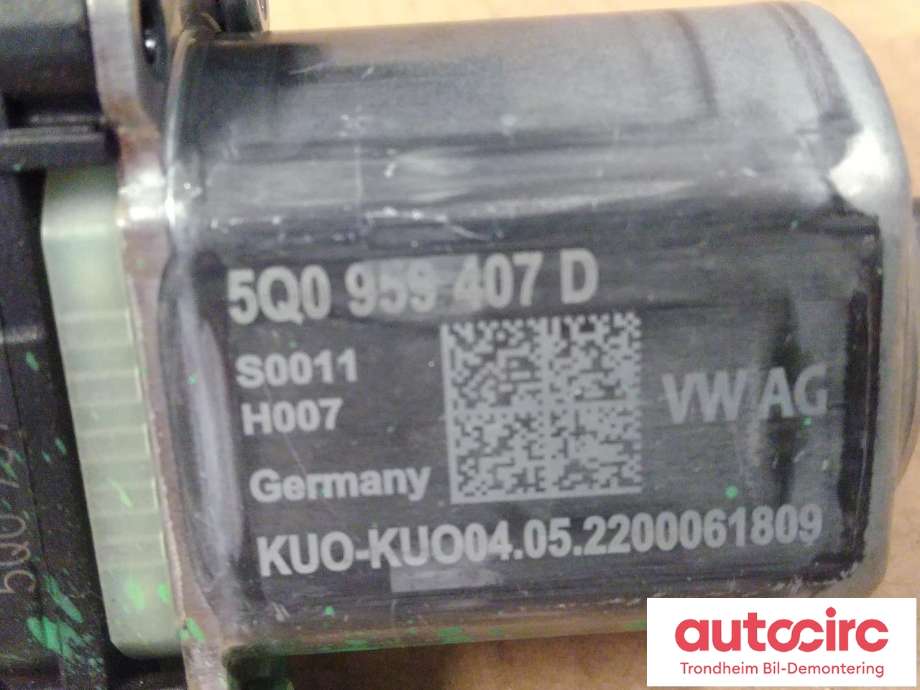 Ruteheis, kun motor, venstre bak til Cupra Born 2022-->>  (BOSCH KUSTER|5Q0959407D|5Q0 959 407 D|0130822695| E850202013)