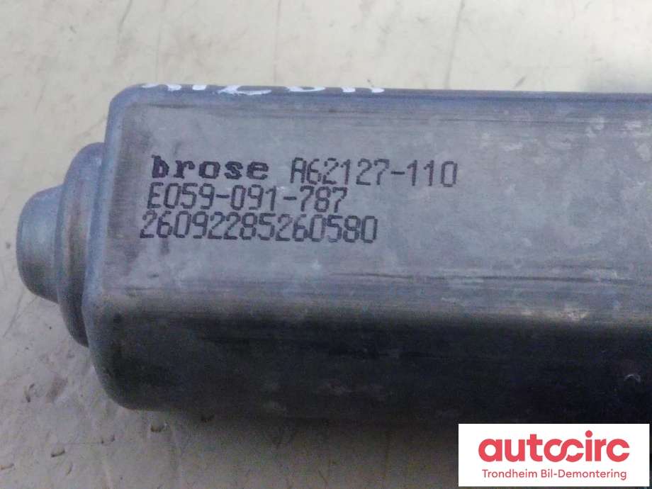 Ruteheis, kun motor, høyre foran til Porsche 911 2012-2019 (991) (991) (BROSE|99162410202|A62127-110|)