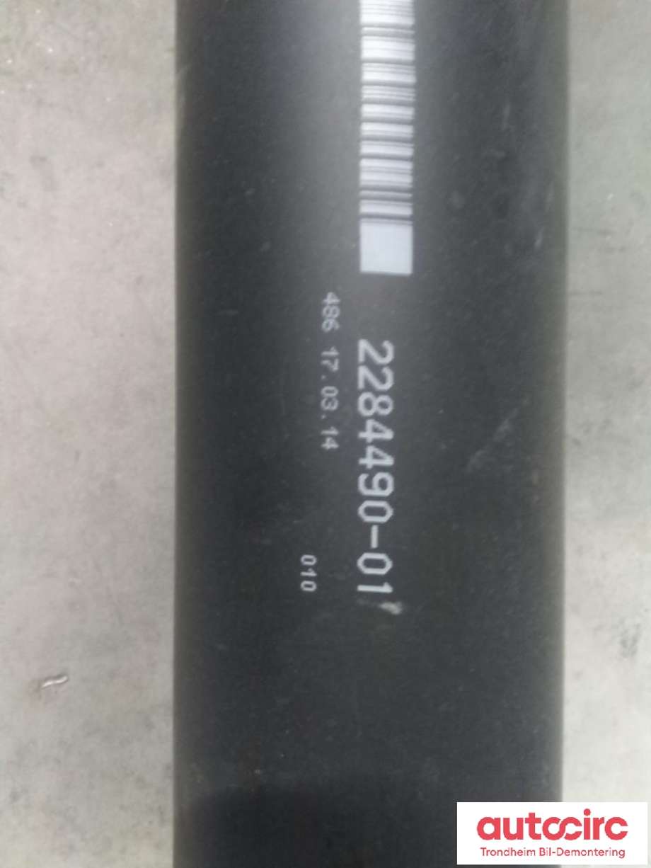 Mellomaksel til BMW M5 2011-2017 (F10) (F10) (BMW AG|26112284490|2284490|)