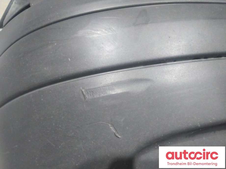 Støtfanger foran til Mercedes Vito/Viano 2004-2010 (Fase 1) (W639) (W639) (MERCEDES|A6398804270|A 639 880 42 70|)