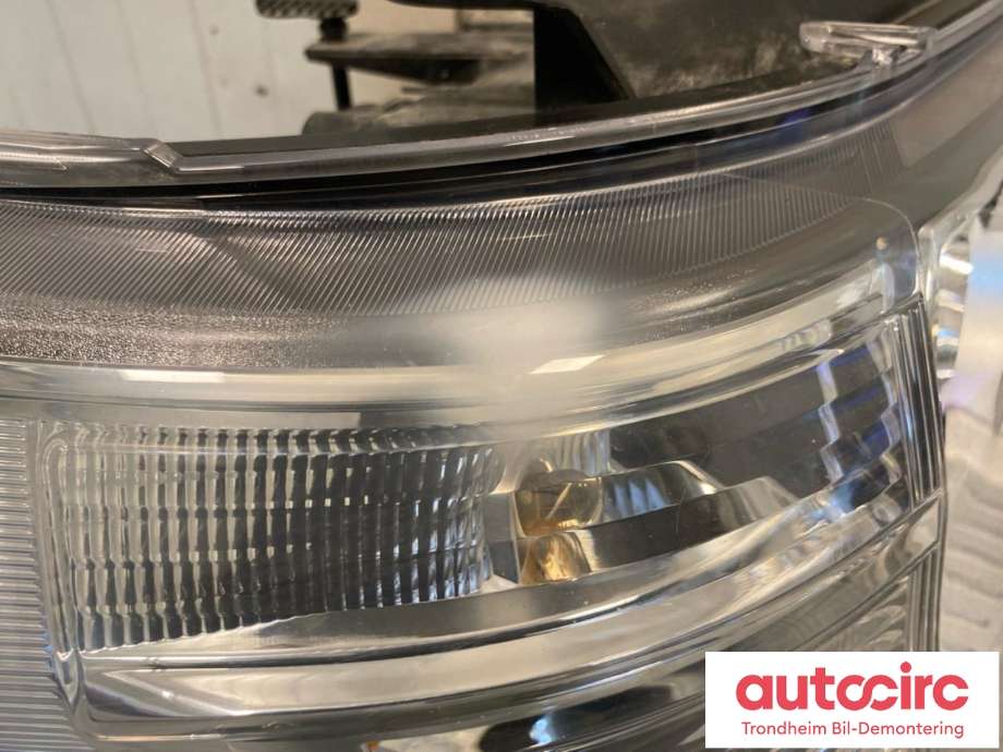 Frontlykt høyre xenon til Land Rover Freelander 2007-2014 (Type II)  (LAND ROVER|LR014418| 6H5213W029FE|LR057293| 6H5213W029FJ|LR021906| LR057292)