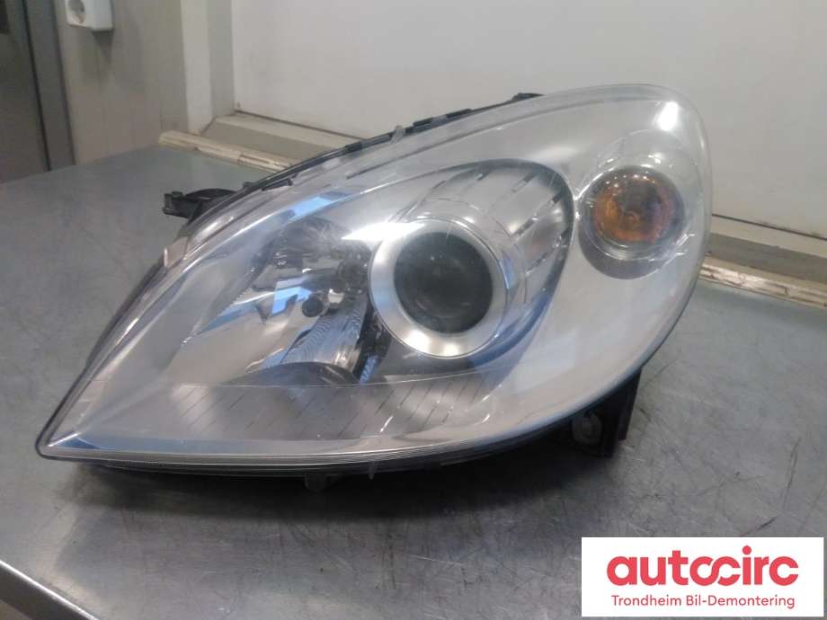 Frontlykt venstre halogen til Mercedes B-Klasse 2008-2011 (Fase 2) (W245) (W245) (AL|A1698201761|0301220201|)