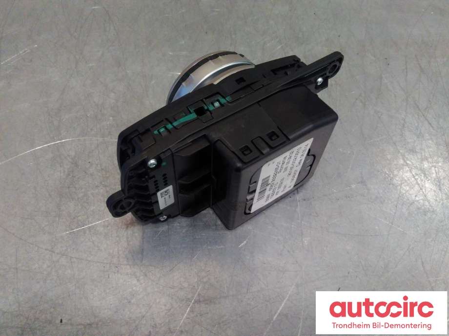 Bilstereo navigasjon betjeningspanel til BMW M5 2011-2017 (F10) (F10) (..|9332285|65829332285|65829350723)