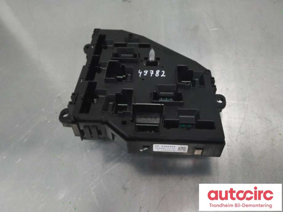 Sikringsboks bagasjerom til BMW M5 2011-2017 (F10) (F10) (..|926492302|61149264923|61 14 9 264 923)