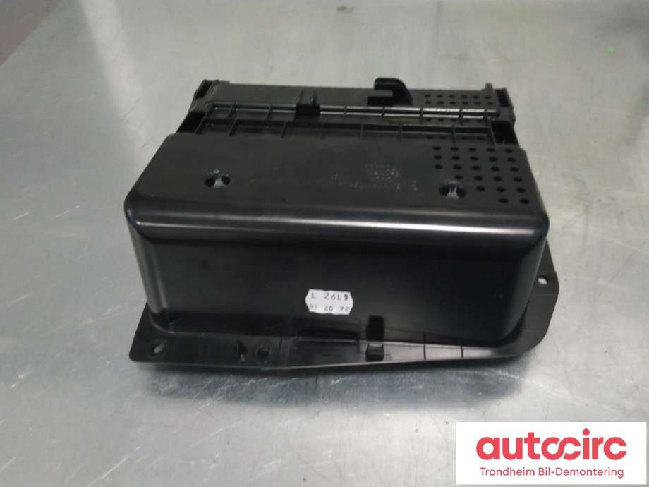 Bilstereo CD-veksler til BMW M5 2011-2017 (F10) (F10) (..|51169177572|51 16 9 177 572|)