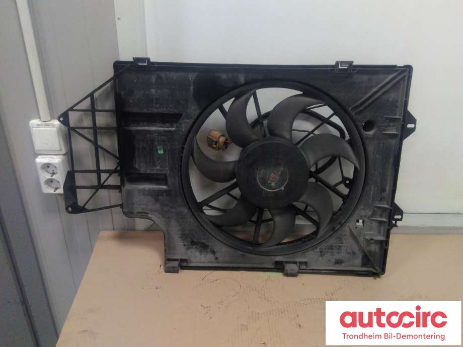Kjølevifte elektrisk til VW Transporter / Caravelle 2003-2009 (Fase 1) (T5) (T5) (BEHR|7H0121201BC|7H0959455A|)