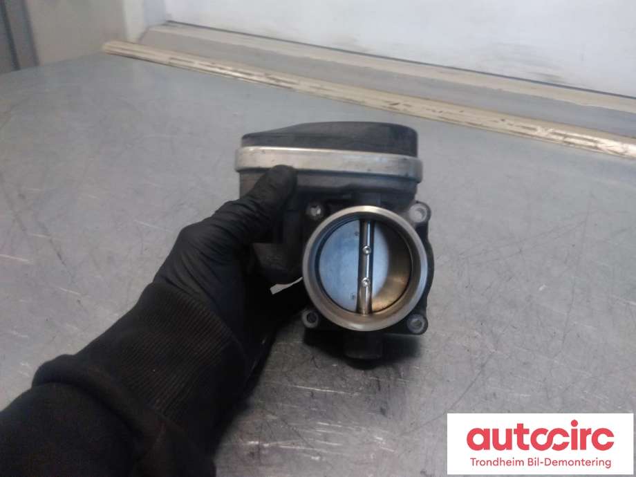 Spjeldhus til BMW 3-Serie 2005-2011 (E90/E91/E92/E93) (E90/E91/E92/E93) (..|13541439224|13 54 1 439 224|1439224)