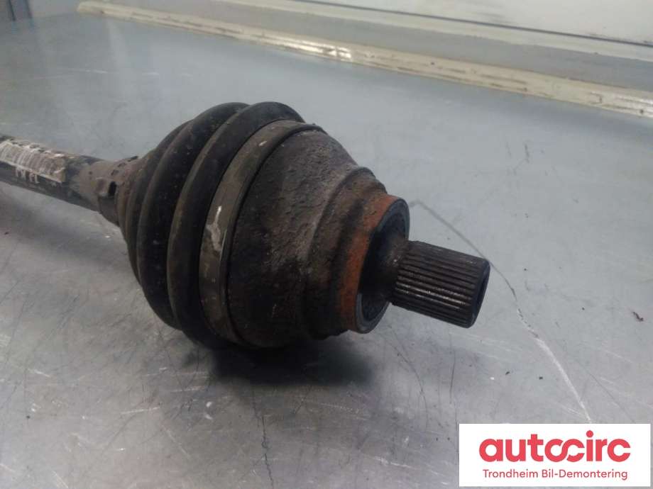 Drivaksel venstre foran, diesel/automat til VW Touran 2007-2010 (Type I, Fase 2)  (..|1K0407271JK|1K0407271LF|1K0407271PF)