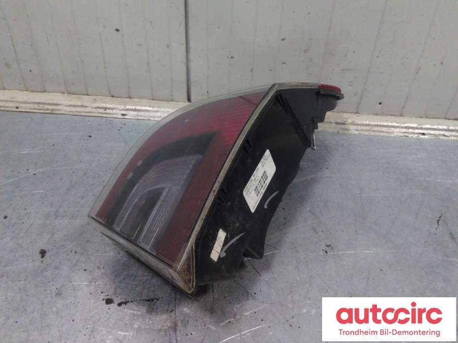 Baklykt høyre ytre til Tesla Model S 2013-2016 (Fase 1)  (..|6005921-00-C|6005921-00-B|)