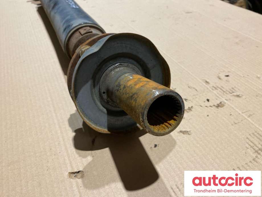 Mellomaksel fremre til Mitsubishi Pajero 2007-2016 (Type IV, Fase 1)  (MITSUBISHI|3401A296|)