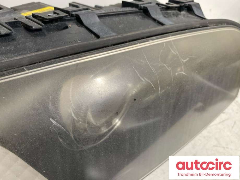 Frontlykt høyre xenon til BMW X3 2003-2006 (Fase 1) (E83) (E83) (AUTOMOTIVE LIGHTING|63123418388|)