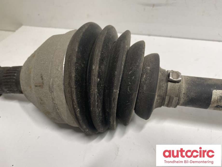 Drivaksel høyre foran, diesel/automat til Opel Insignia A 2009-2014 (13228199|22796269|93169653)
