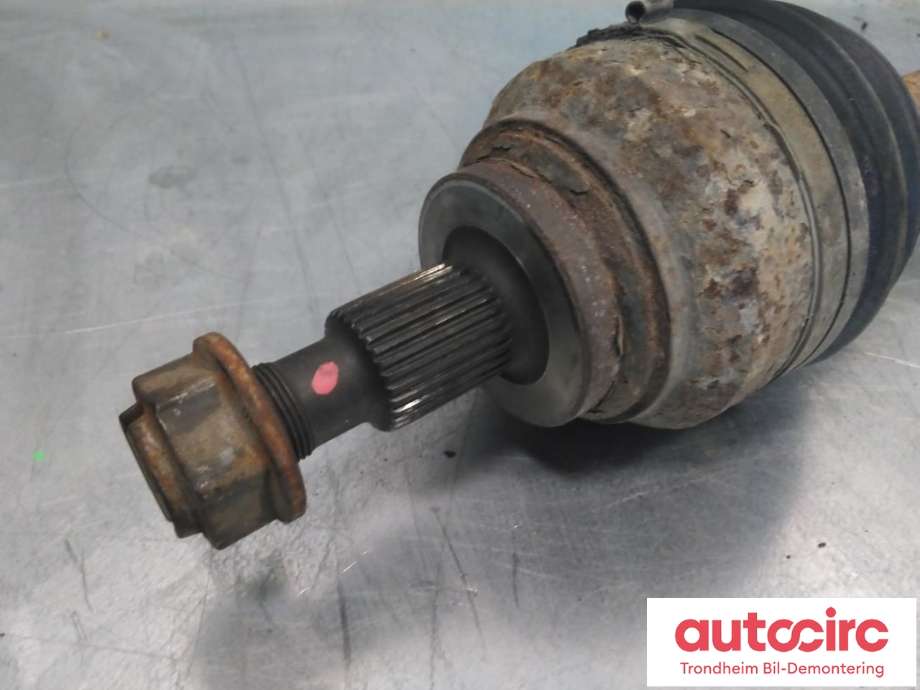 Drivaksel høyre foran, diesel/automat til Mercedes GL 2006-2012 (X164) (X164) (..|A1643302101|)