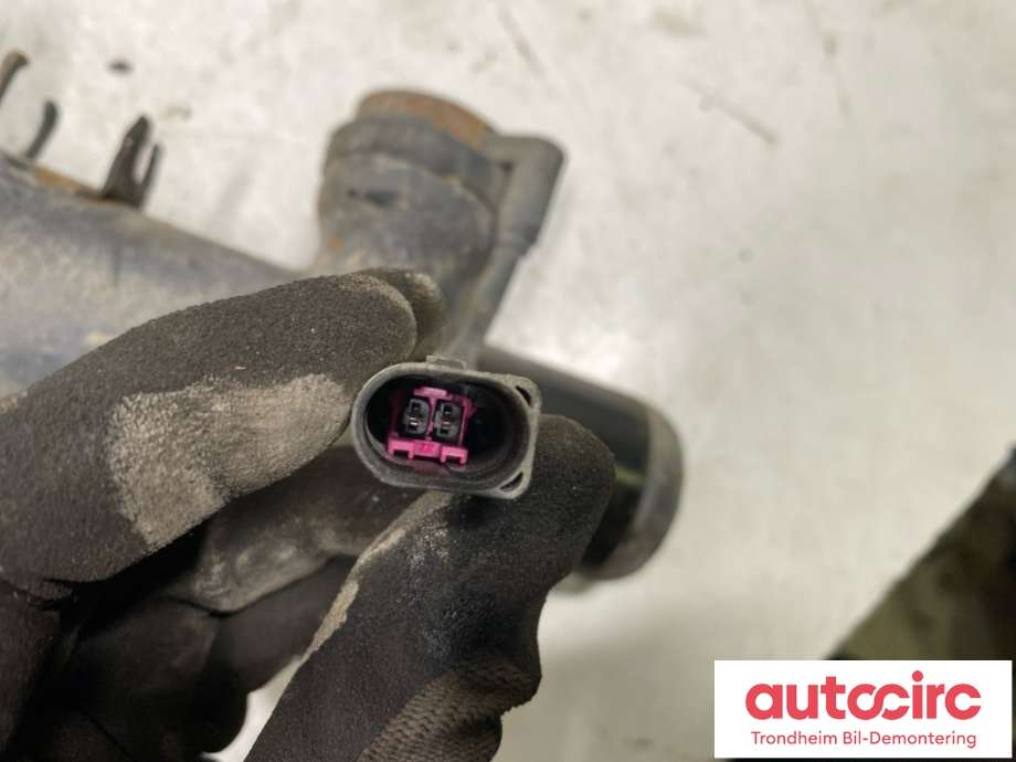 Fjærbein høyre foran til Audi A4 2007-2014 (Type IV) (B8) (B8) (8K0413030N|)
