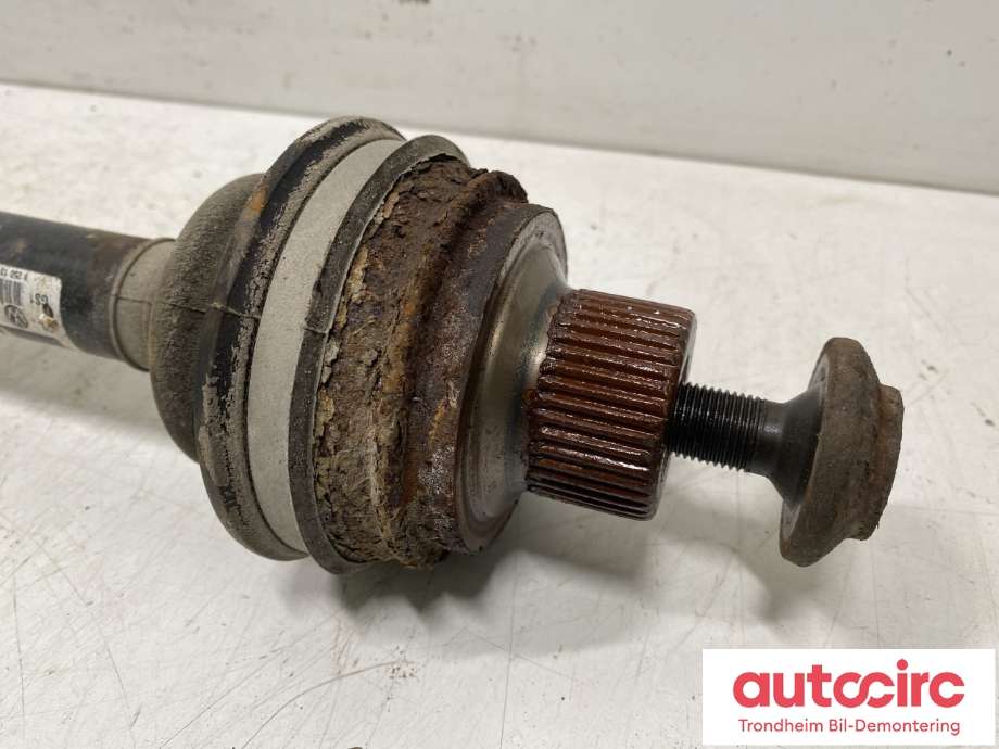 Drivaksel venstre bak, bensin/automat til Audi A4 2007-2014 (Type IV) (B8) (B8) (8K0501203J|)