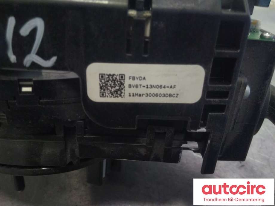 Bryter combi til Ford Focus 2011-2014 (Type III, Fase 1) (...|BV6T-13N064-AF|AV6T-13335-AB|AV6T-17A553-AC| 2060373| DV6T-3F944-AD| 1768432|BV6T-14A664-AF)