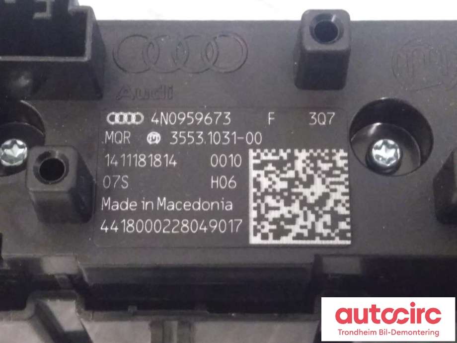 Bryter diverse til Audi e-tron 2018-->>  (VW-AG|4N0959673F|)