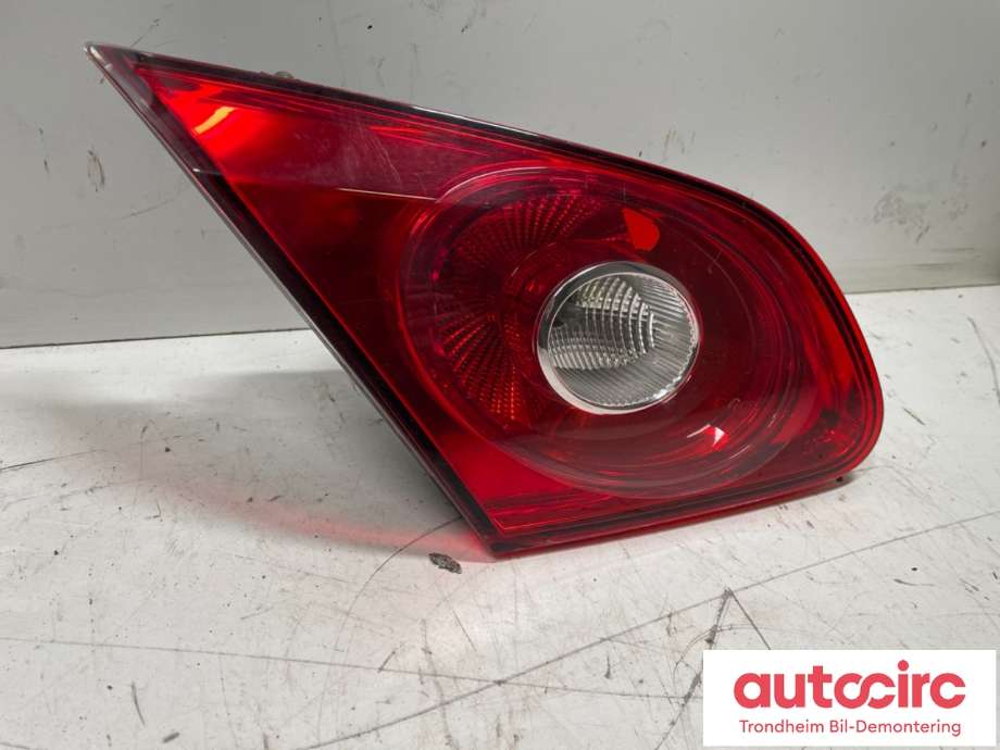 Baklykt venstre indre til VW CC 2008-2012 (PASSAT CC) (PASSAT CC) (3C8 945 093 F|)