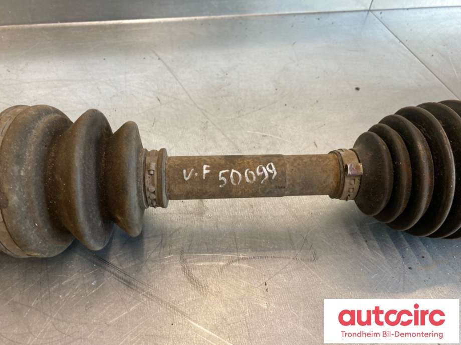 Drivaksel venstre foran, diesel/automat til Mitsubishi L200 2019-->> (Type V, Fase 2)  (..|3815A581|)