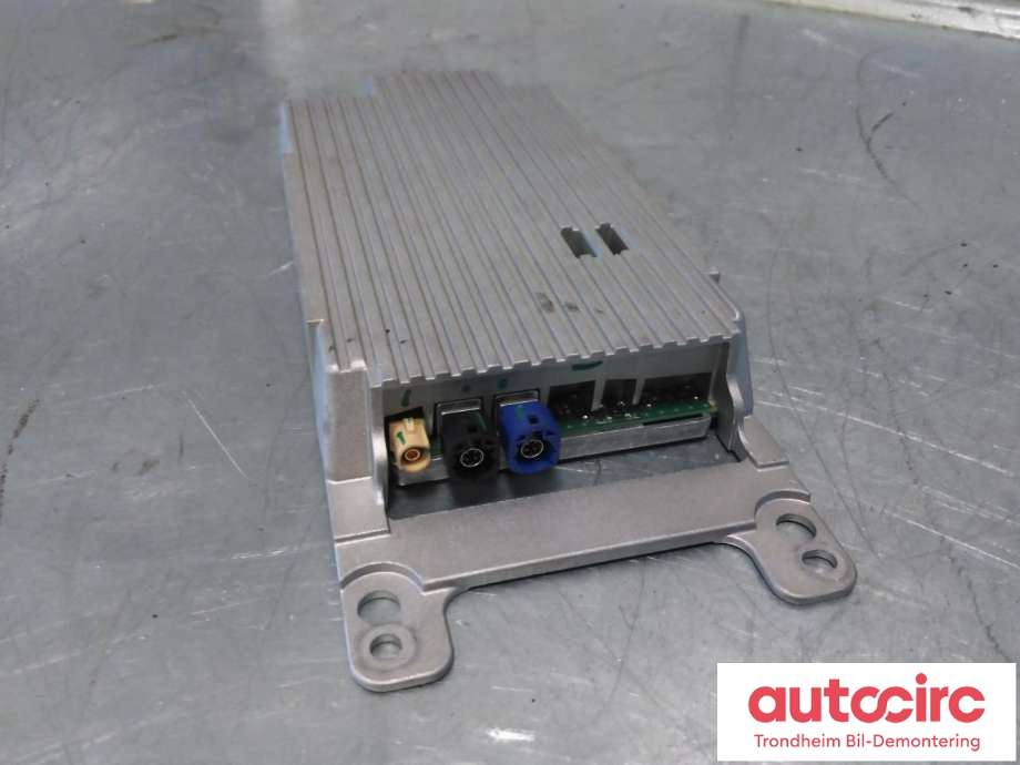 Bilstereo forsterker til BMW X3 2010-2017 (F25) (F25) (HARMAN/BECKER|9257150|84109257150|)