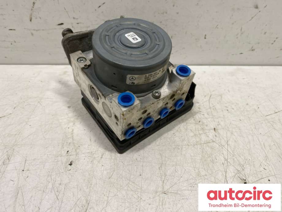 ABS sentral til Mercedes C-Klasse 2014-2018 (Fase 1) (W205) (W205) (A2054313712|)