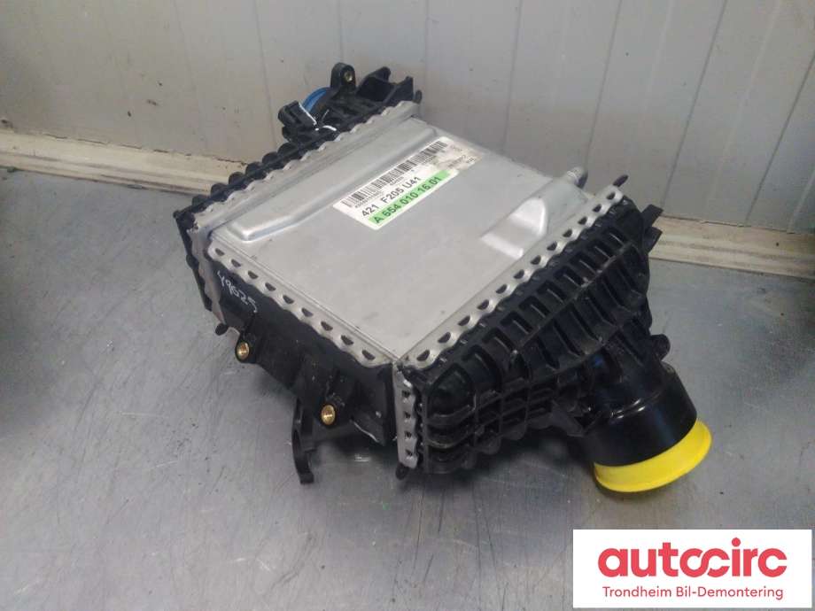 Intercooler til Mercedes E-Klasse 2016-2023 (W213) (W213) (MAHLE|A6540900100|A6540906100|A6540101601)