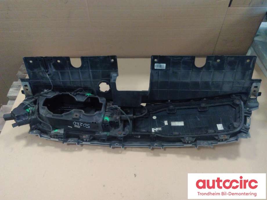 Grill til Kia Soul 2014-2019 (Type II)  (LIST RUNDT GRIL MÅ BYTTES|86350E-4100IM|86350E4100IM|)