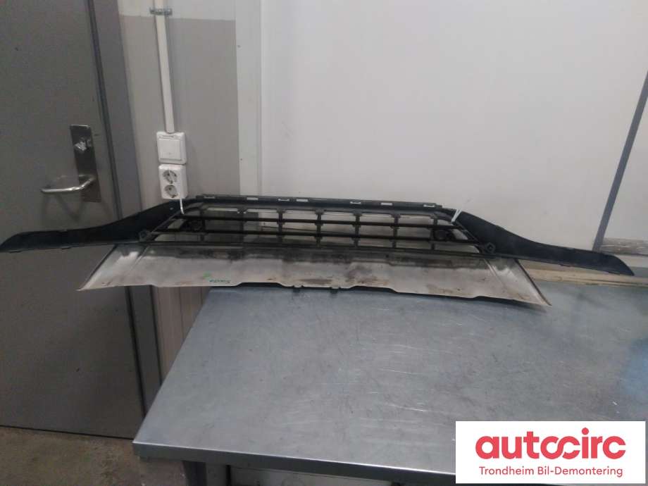 Spoiler foran til Volvo XC60 2014-2017 (Type I, Fase 2) (NEDRE DEL|31373266|31352458|31352459| 31323775| 31359368)