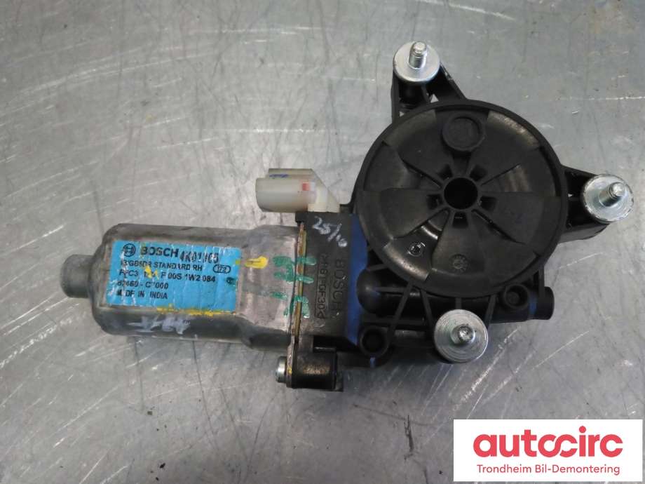 Ruteheis, kun motor, høyre foran til Hyundai i20 2015-2020 (Type II)  (BOSCH|82460-C7000|82460C7000|F00S1W2084)