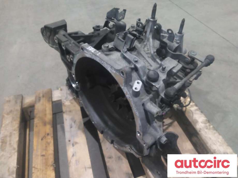 Girkasse 4WD hovedkasse til Mitsubishi ASX 2010-2019  (MITSUBISHI|2500A296|W6MBA-1-STZC|Y304758)