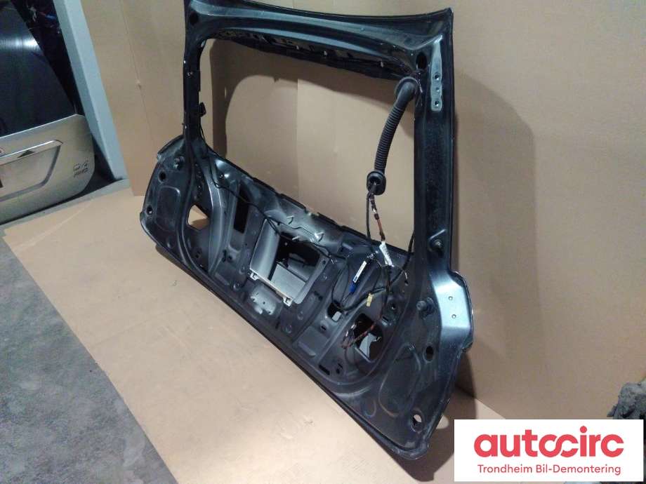 Bakluke til Audi A1 2010-2014 (Type I, Fase 1)  (AUDI|8X4827023|8X4827023B|)