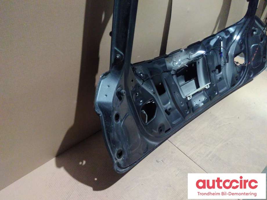 Bakluke til Audi A1 2010-2014 (Type I, Fase 1)  (AUDI|8X4827023|8X4827023B|)