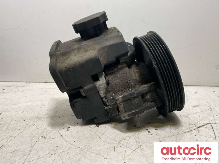 Servo pumpe mekanisk til Mercedes C-Klasse 2007-2011 (Fase 1) (W204) (W204) (A0044667001|)