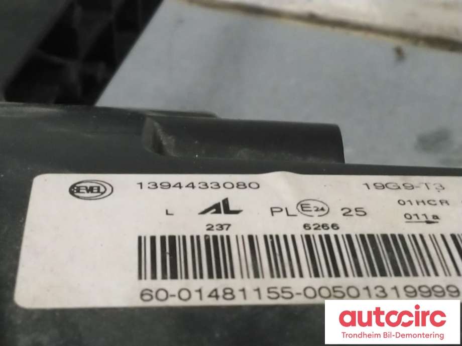 Frontlykt venstre halogen til Peugeot Boxer 2014-->> (Type III, Fase 2)  (..|1394433080|1631998880|1682749280)
