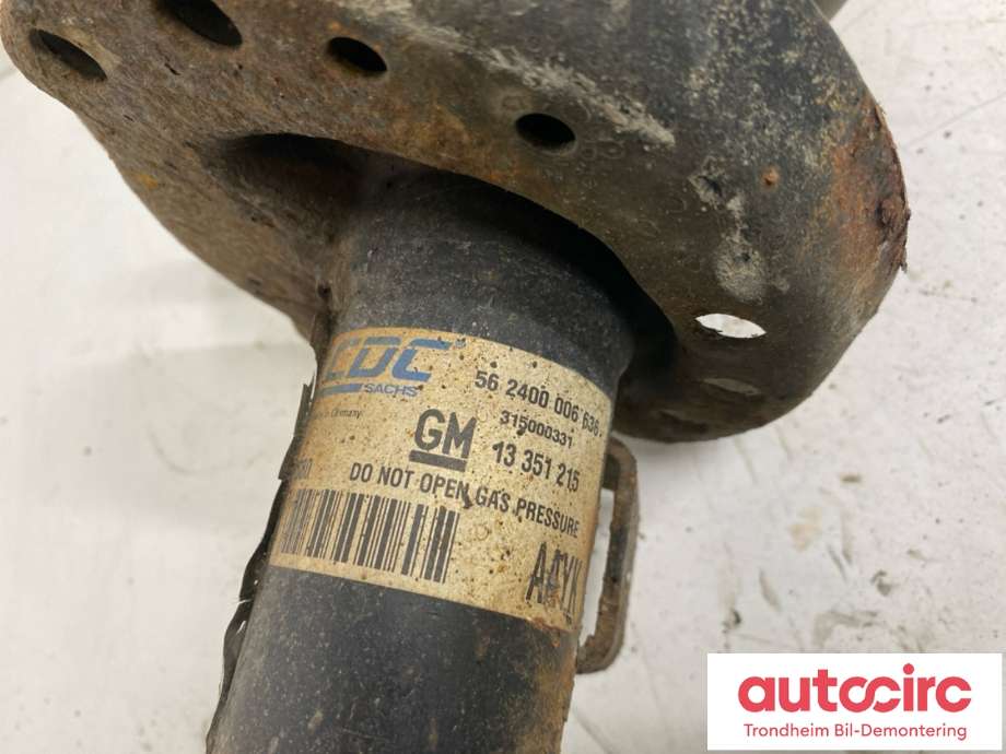 Fjærbein høyre foran til Opel Astra J 2010-2015  (13351215|)