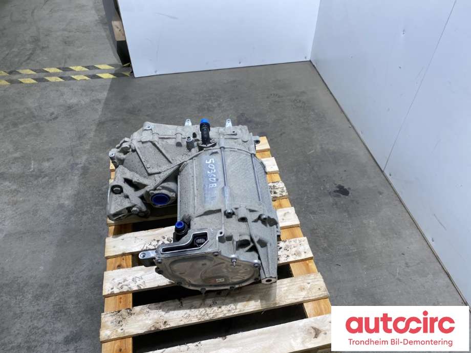 Motor elbil bak til Audi Q4 e-tron 2021-->>  (..|12E010001B|)