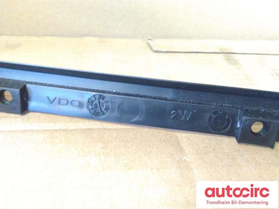 Dashbord diverse til BMW 3-Serie 1983-1993 (E30) (E30) (CLUSTER COVER VDO|1368872|62111368872|62 11 1 368 872| 62.11-1368872| 88374041)