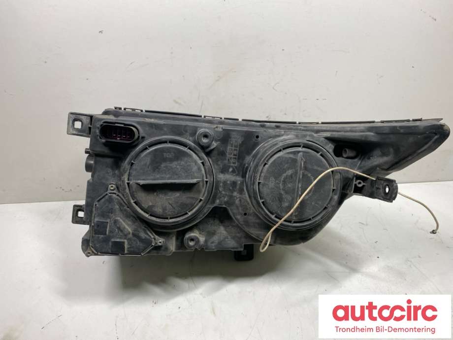 Frontlykt venstre halogen til VW Crafter 2006-2011 (Type I, Fase 1) (2E1 941 015|)