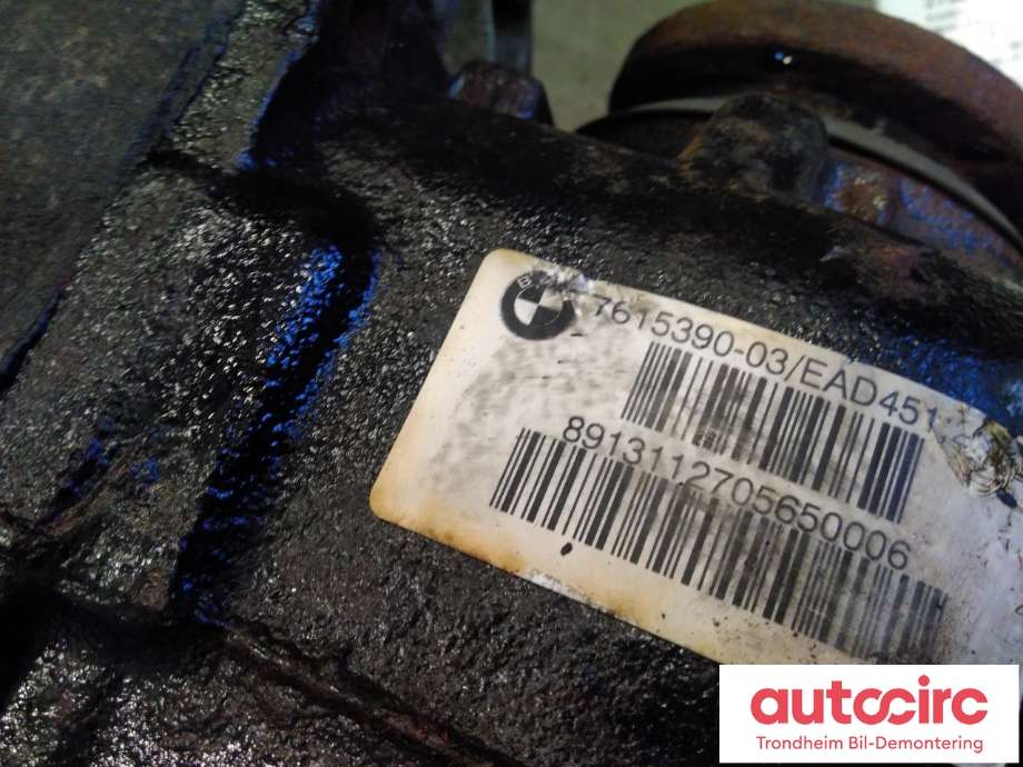 Kardang klokke bak til BMW X1 2009-2015 (E84) (E84) (LES NØYE UTV 2,93|7615390|33107615390|33 10 7 615 390)