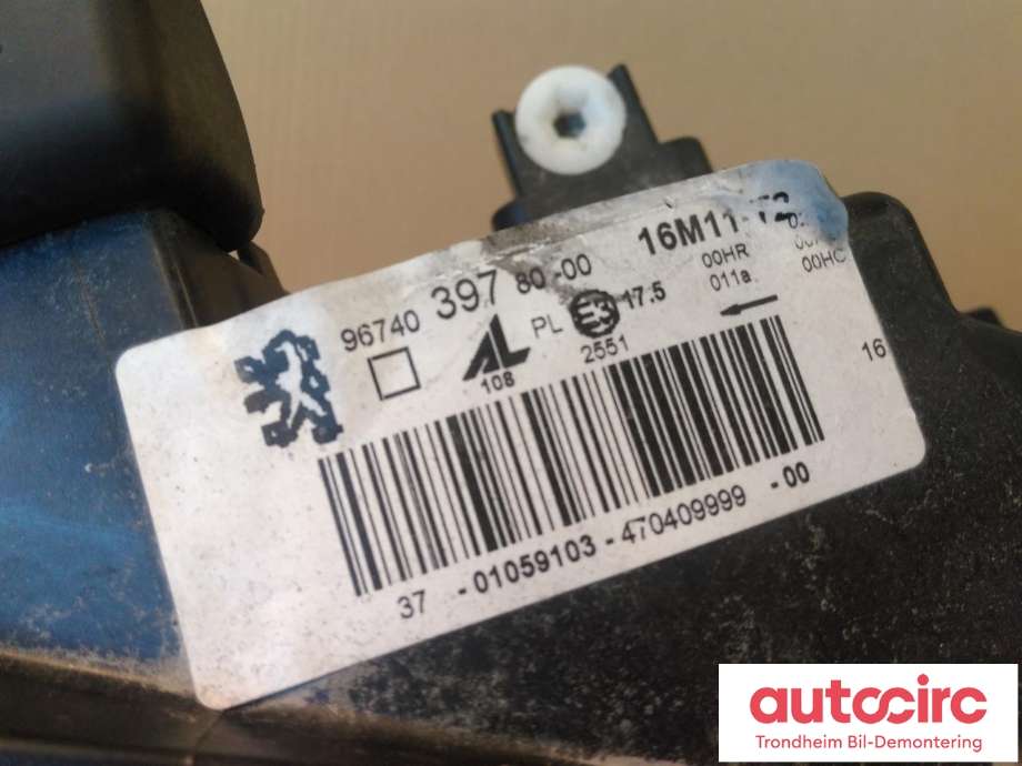 Frontlykt høyre halogen til Peugeot 308 2011-2013 (Type I, Fase 2) (AUTOMOTIVE LIGHTING|9674039780|6206X6|1627682280| 6206 X6| 16 276 822 80| 96 740 397 80| 9674039780-00)