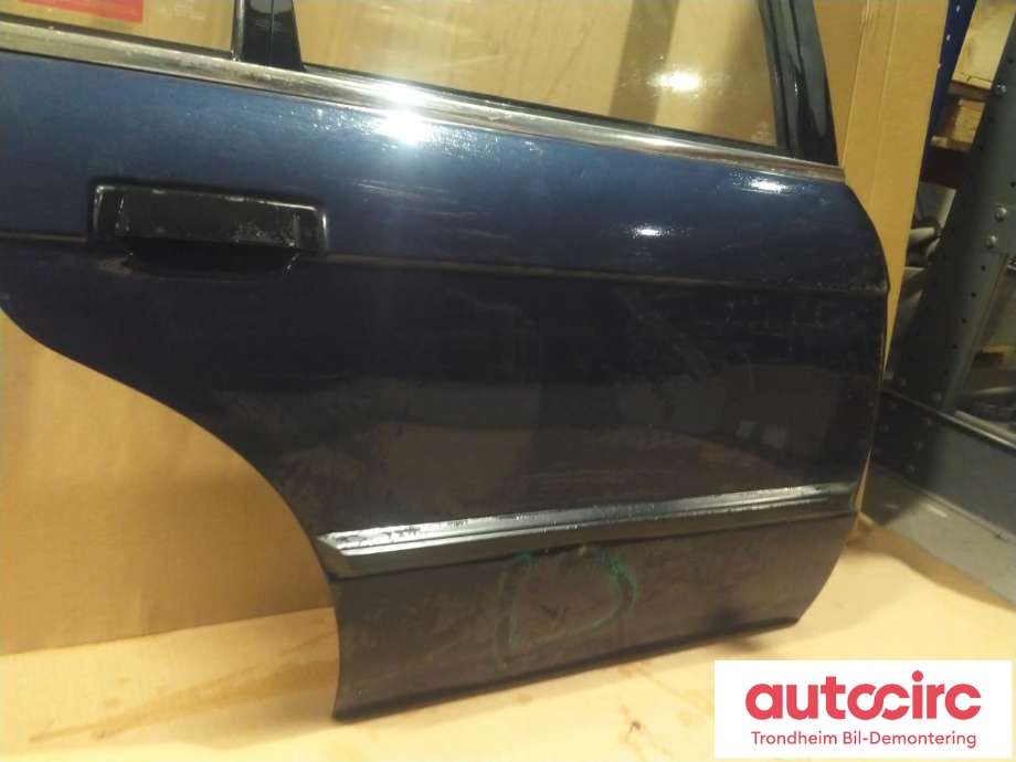 Dør høyre bak til BMW 3-Serie 1983-1993 (E30) (E30) (4 DØRS SEDAN|8106936|41528106936|)