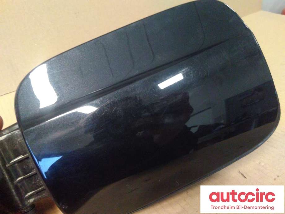 Tanklokk til Audi A4 2007-2014 (Type IV) (B8) (B8) (LES INFO|8K0809999A|8K0809907|8K0 809 907| 8K0 809 999 A)