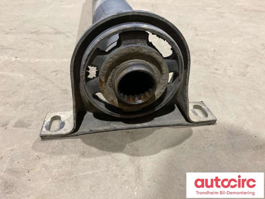 Mellomaksel til VW Crafter 2011-2016 (Type I, Fase 2) (FREMRE OG MIDTRE|2E0521163R|A9064107616|)